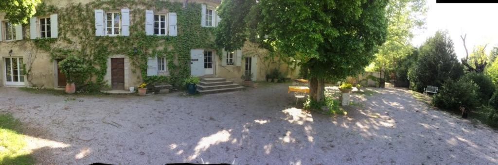 Bed and Breakfast Le Relais D'Elle Niozelles Exterior foto