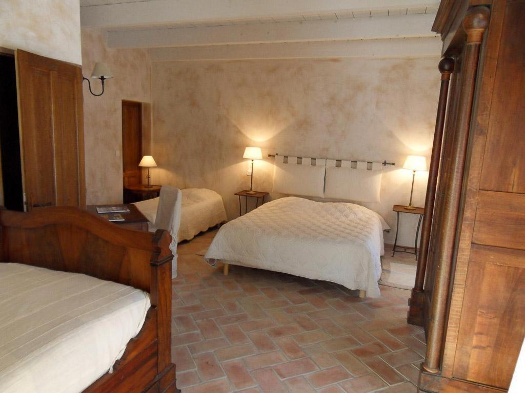 Bed and Breakfast Le Relais D'Elle Niozelles Exterior foto