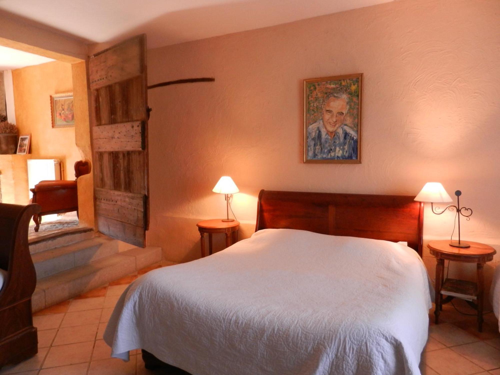 Bed and Breakfast Le Relais D'Elle Niozelles Exterior foto